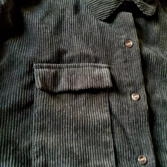 NASTY GAL CORDUROY SHIRT SIZE 6 LONG SLEEVES OLIVE GREEN & BLACK BUTTON POCKET - Picture 7 of 7